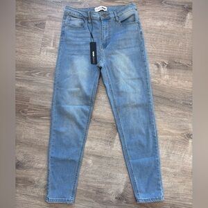 Fashion Nova Women's Light Blue Skinny Jeans